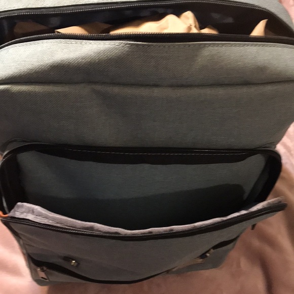 Feskin Trends Vintage Type Laptop Backpack w/USB Charging Port/Lowest Price - Picture 9 of 12